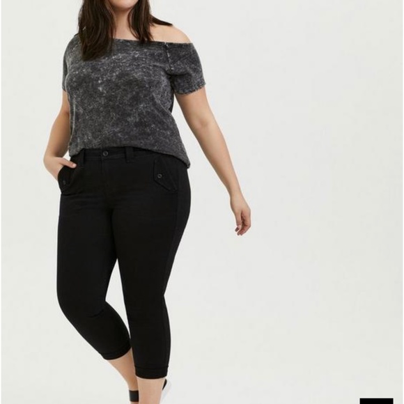 🩶 Black Washed Off Shoulder Tee 🩶 - Picture 1 of 3